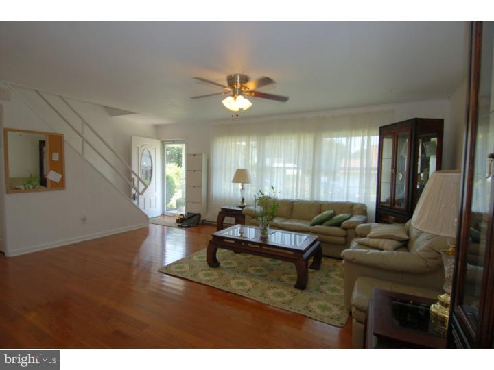 67 Conifer Road Levittown, PA 19057 - Photo 5 of 9