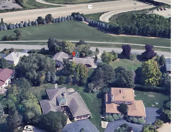 $5,500 | 44 Kingston Drive, Oak Brook, IL 60523