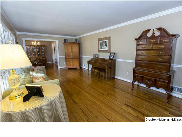 1845 Laurel Road Birmingham, AL 35216 - Photo 5 of 32