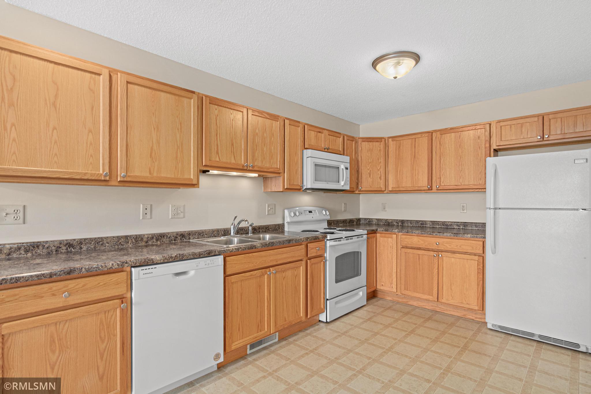 81 Bridgewater Trail Hudson, WI 54016 - Photo 12 of 30