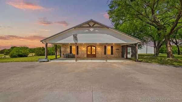 $775,000 | 116968 South 4164th Road, Eufaula, OK 74432