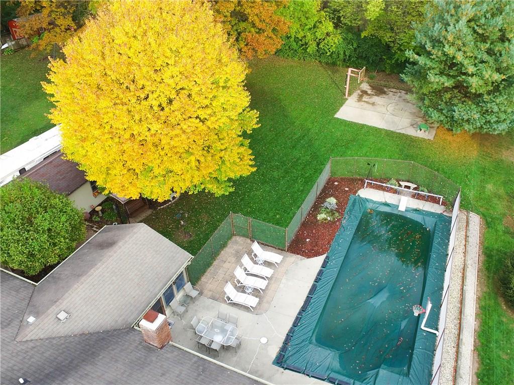 8633 Trails Run Road Indianapolis, IN 46217 - Photo 2 of 43 Gallery Image 2