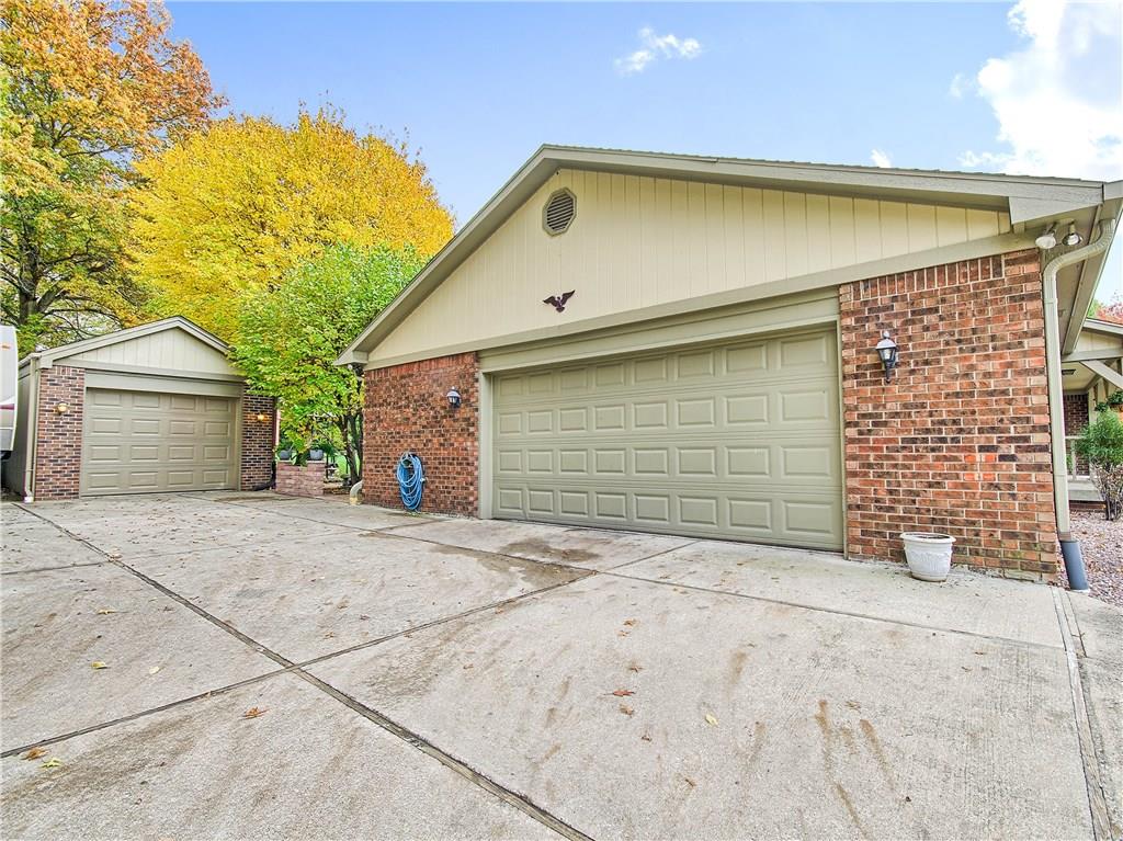 8633 Trails Run Road Indianapolis, IN 46217 - Photo 18 of 43 Gallery Image 18