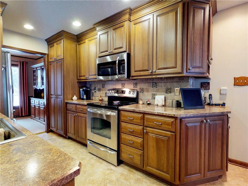8633 Trails Run Road Indianapolis, IN 46217 - Photo 24 of 43 Gallery Image 24