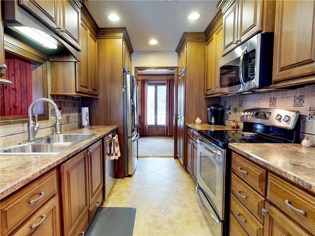 8633 Trails Run Road Indianapolis, IN 46217 - Photo 25 of 43 Gallery Image 25