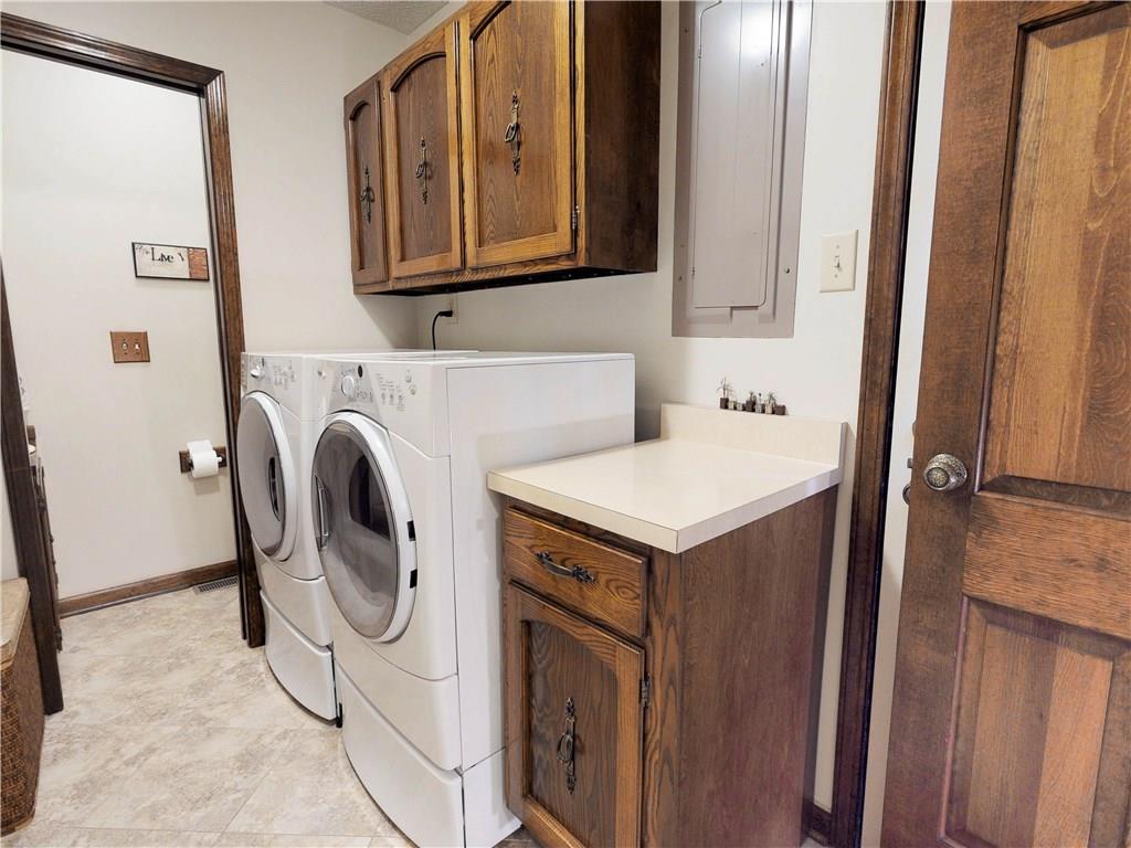 8633 Trails Run Road Indianapolis, IN 46217 - Photo 29 of 43 Gallery Image 29