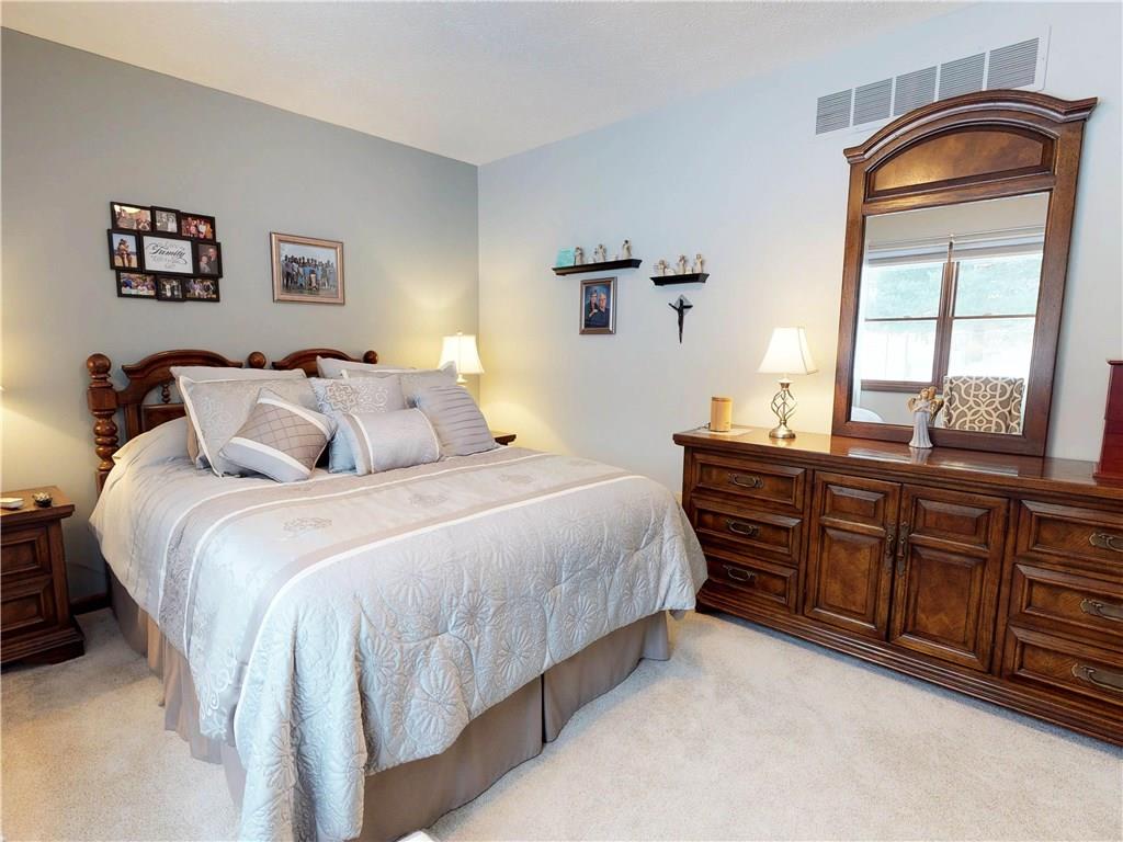 8633 Trails Run Road Indianapolis, IN 46217 - Photo 30 of 43 Gallery Image 30
