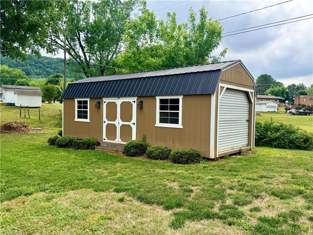 3216 Country View Road Jonesville, NC 28642 - Photo 28 of 30