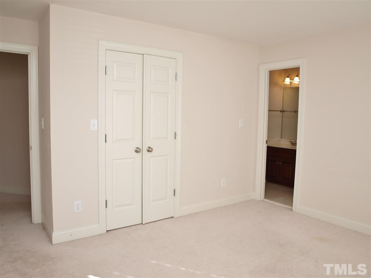 3317 La Costa Way Raleigh, NC 27610 - Photo 17 of 25 an empty room with windows