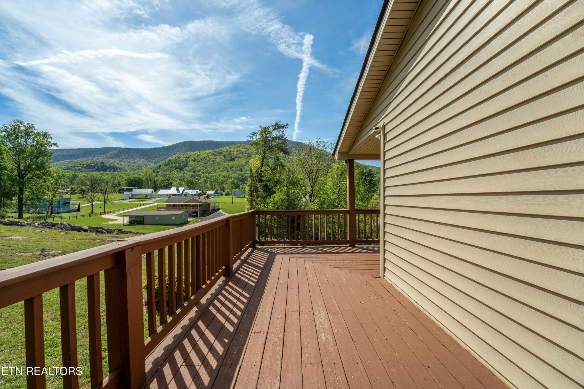3375 Spring View Drive Sevierville, TN 37862 - Photo 46 of 52 Gallery Image 46