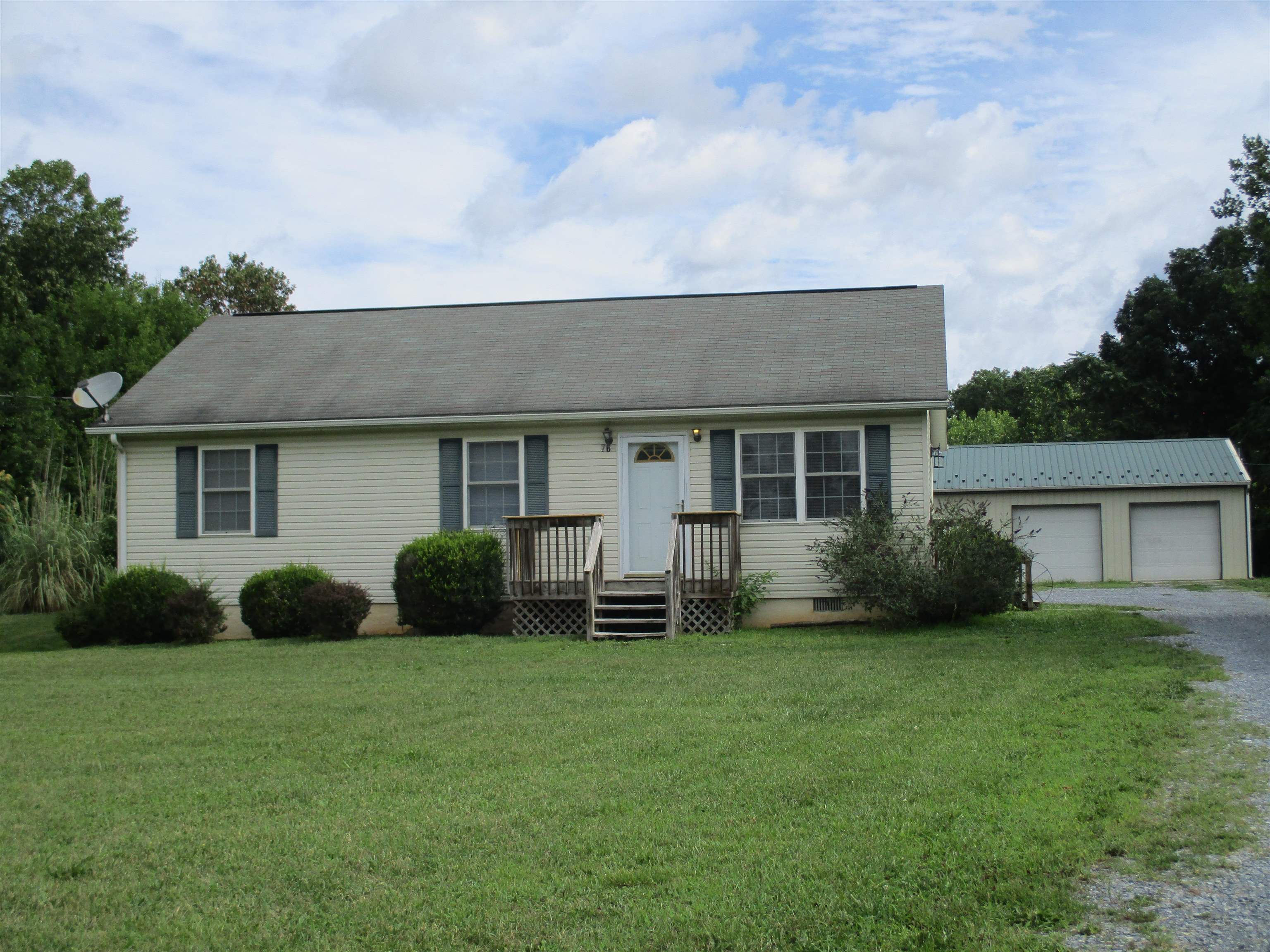 765 Ridge View Lane Shenandoah, VA 22849 - Photo 3 of 34 Gallery Image 3