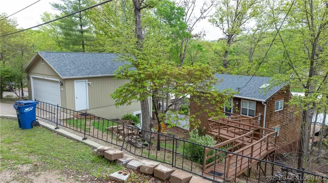 $499,900 | 718 Triple Cove Lane, Climax Springs, MO 65324