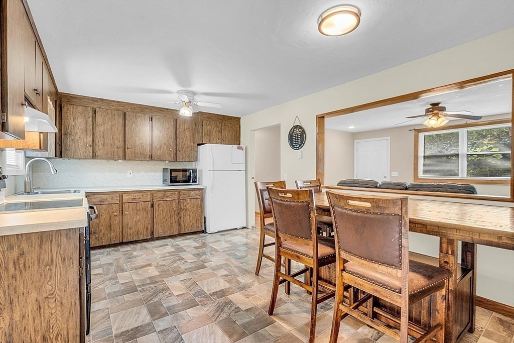 26 Old Farm Road Spencer, MA 01562 - Photo 9 of 31 Gallery Image 9