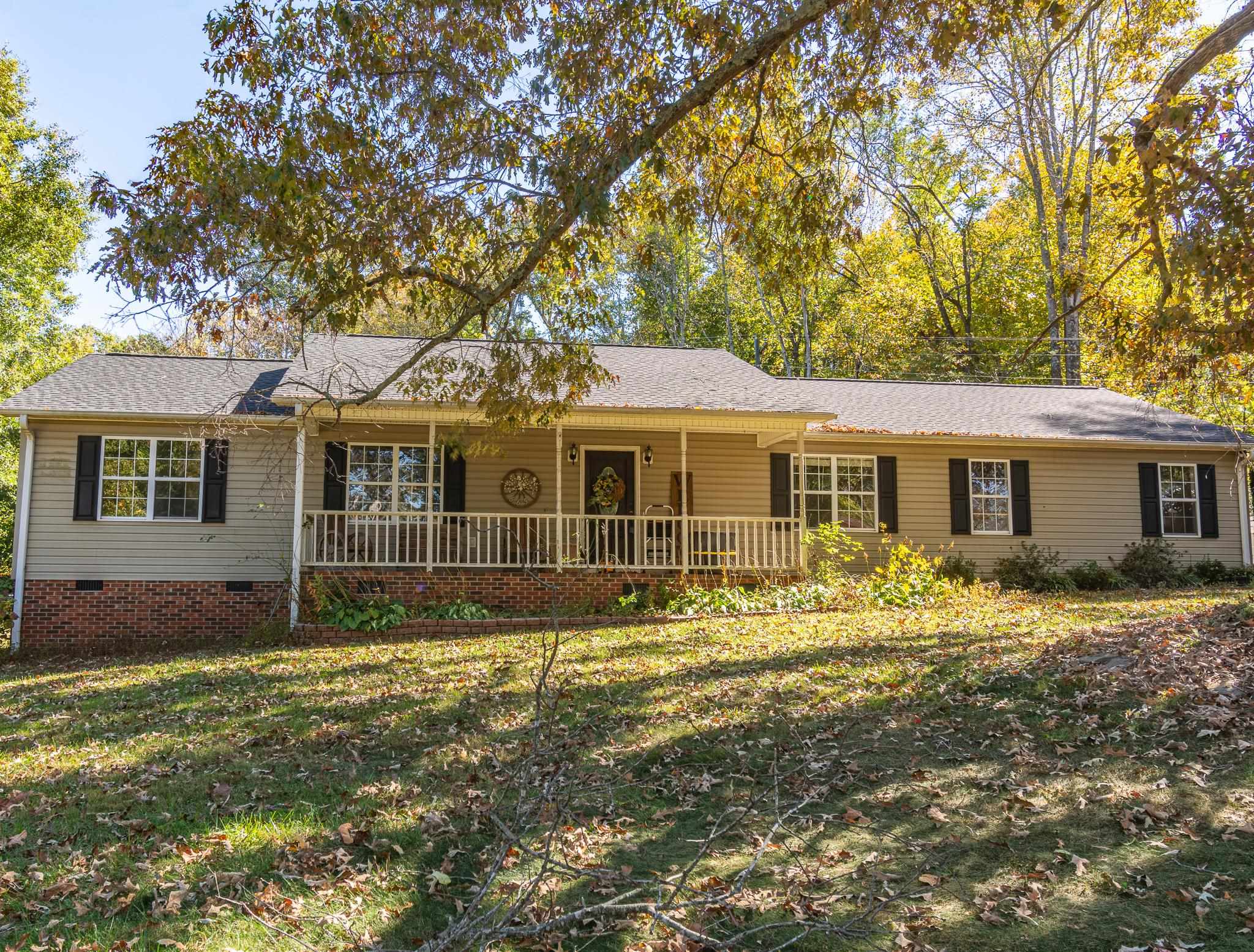 665 Berry Shoals Road Duncan, SC 29334 - Photo 1 of 27