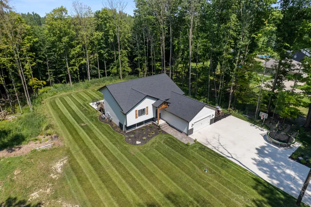 $430,000 | 12454 Beechnut Drive, Ravenna, MI 49451