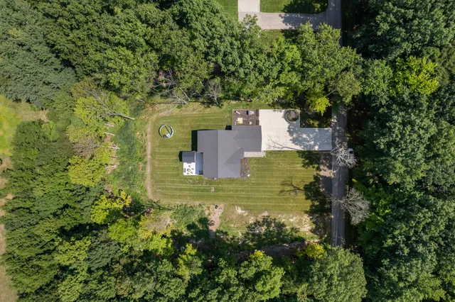 $430,000 | 12454 Beechnut Drive, Ravenna, MI 49451