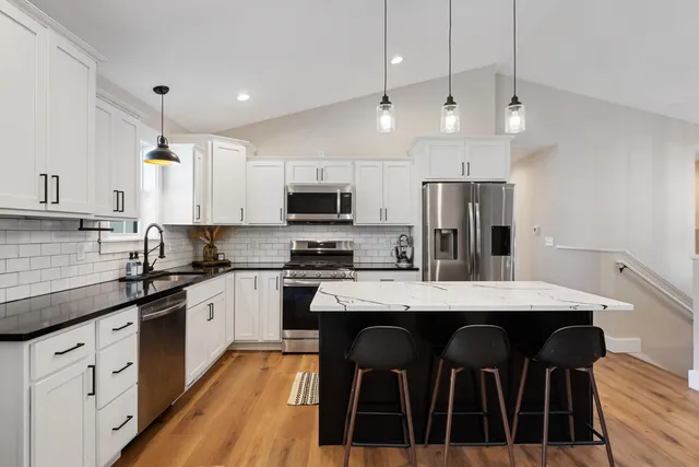 $430,000 | 12454 Beechnut Drive, Ravenna, MI 49451