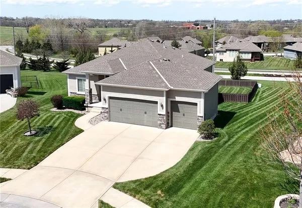 $585,000 | 1214 Cothran Court, Raymore, MO 64083