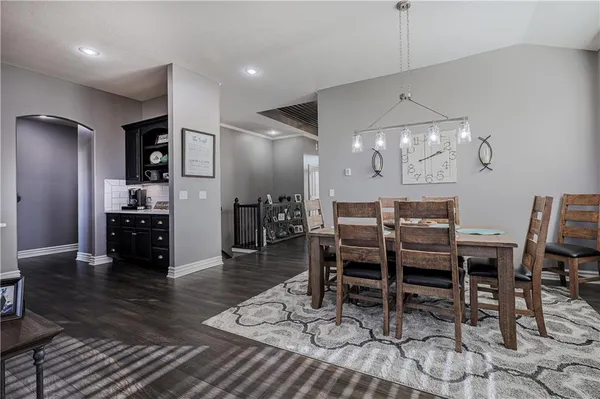 $585,000 | 1214 Cothran Court, Raymore, MO 64083