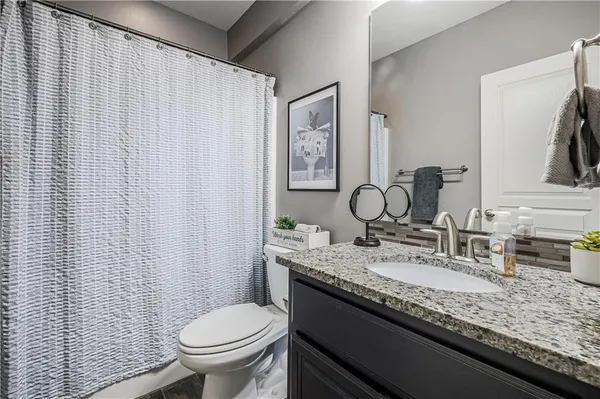 $585,000 | 1214 Cothran Court, Raymore, MO 64083