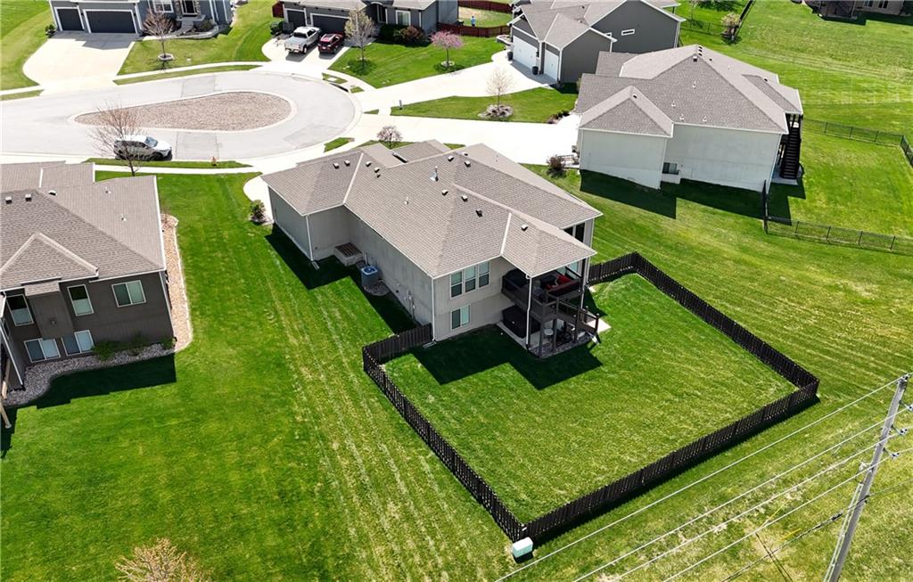 1214 Cothran Court Raymore, MO 64083 - Photo 6 of 49