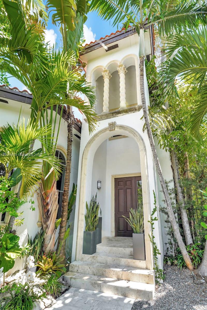 2143 North Bay Road Miami Beach, FL 33140 - Photo 9 of 77