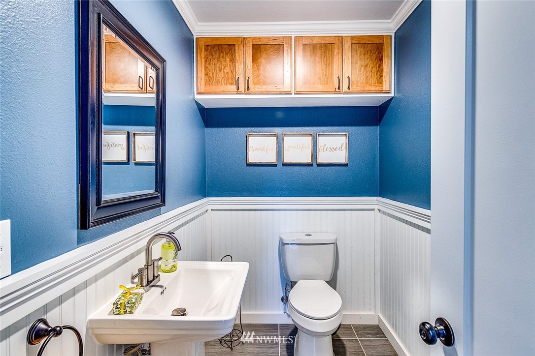 174 Northwest Riddell Road Bremerton, WA 98311 - Photo 12 of 25 Gallery Image 12