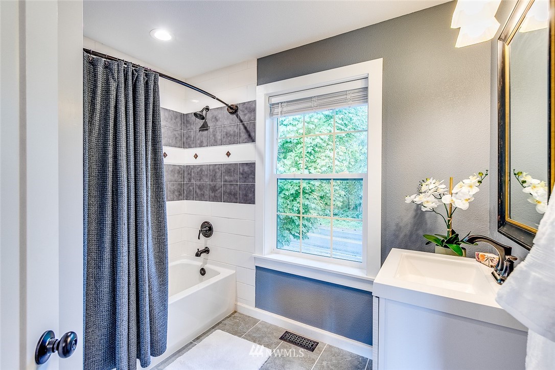 174 Northwest Riddell Road Bremerton, WA 98311 - Photo 19 of 25 Gallery Image 19