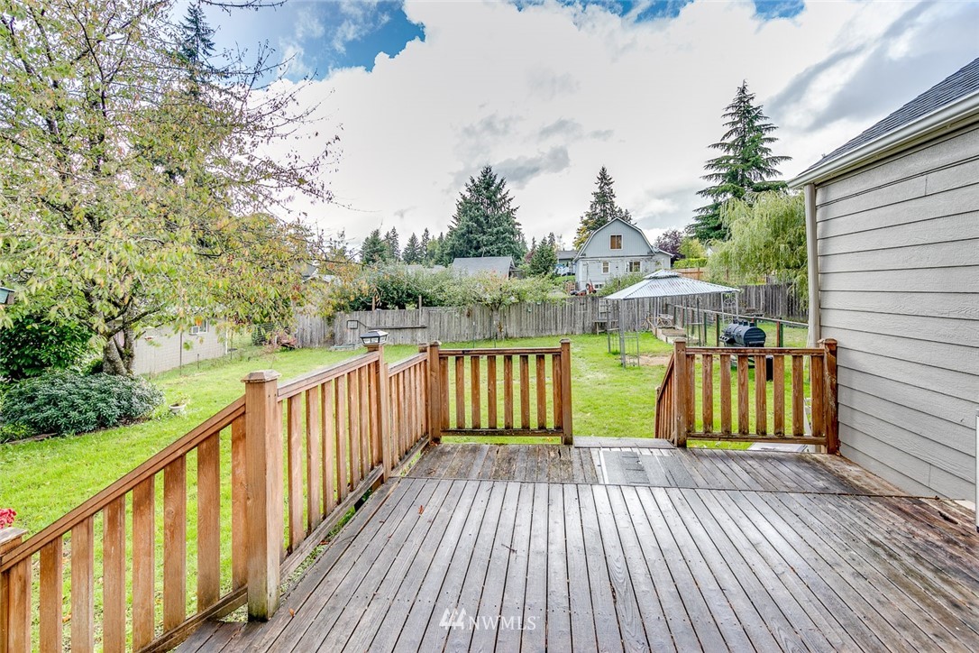 174 Northwest Riddell Road Bremerton, WA 98311 - Photo 10 of 25 Gallery Image 10