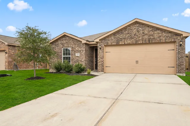 $1,750 | 25461 Black Spruce Drive, Cleveland, TX 77328