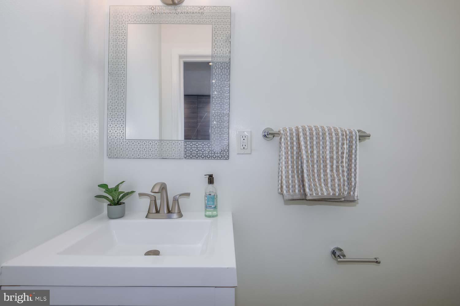2104 D Street Northeast Washington, DC 20002 - Photo 13 of 40 Gallery Image 13