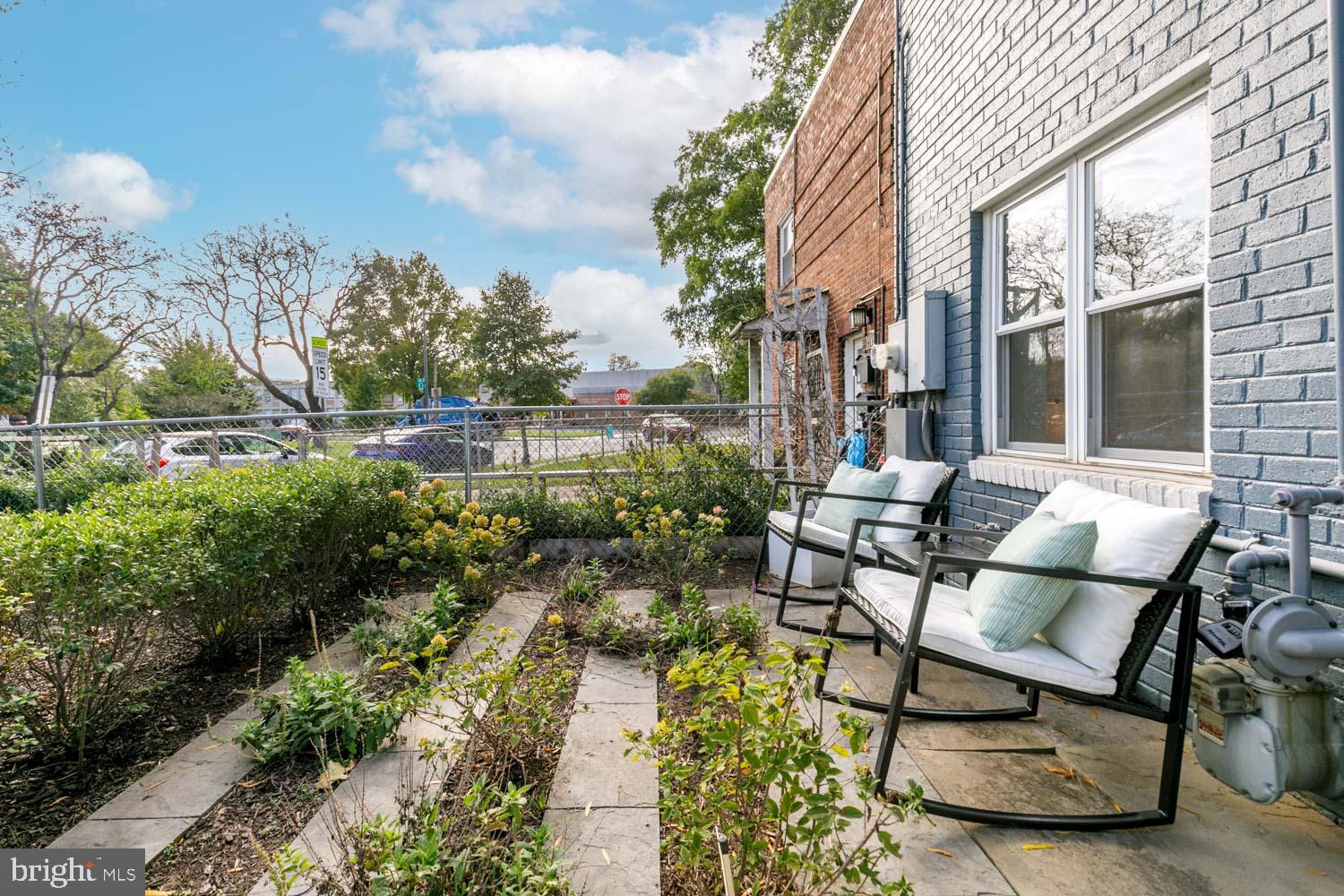 2104 D Street Northeast Washington, DC 20002 - Photo 4 of 40 Gallery Image 4