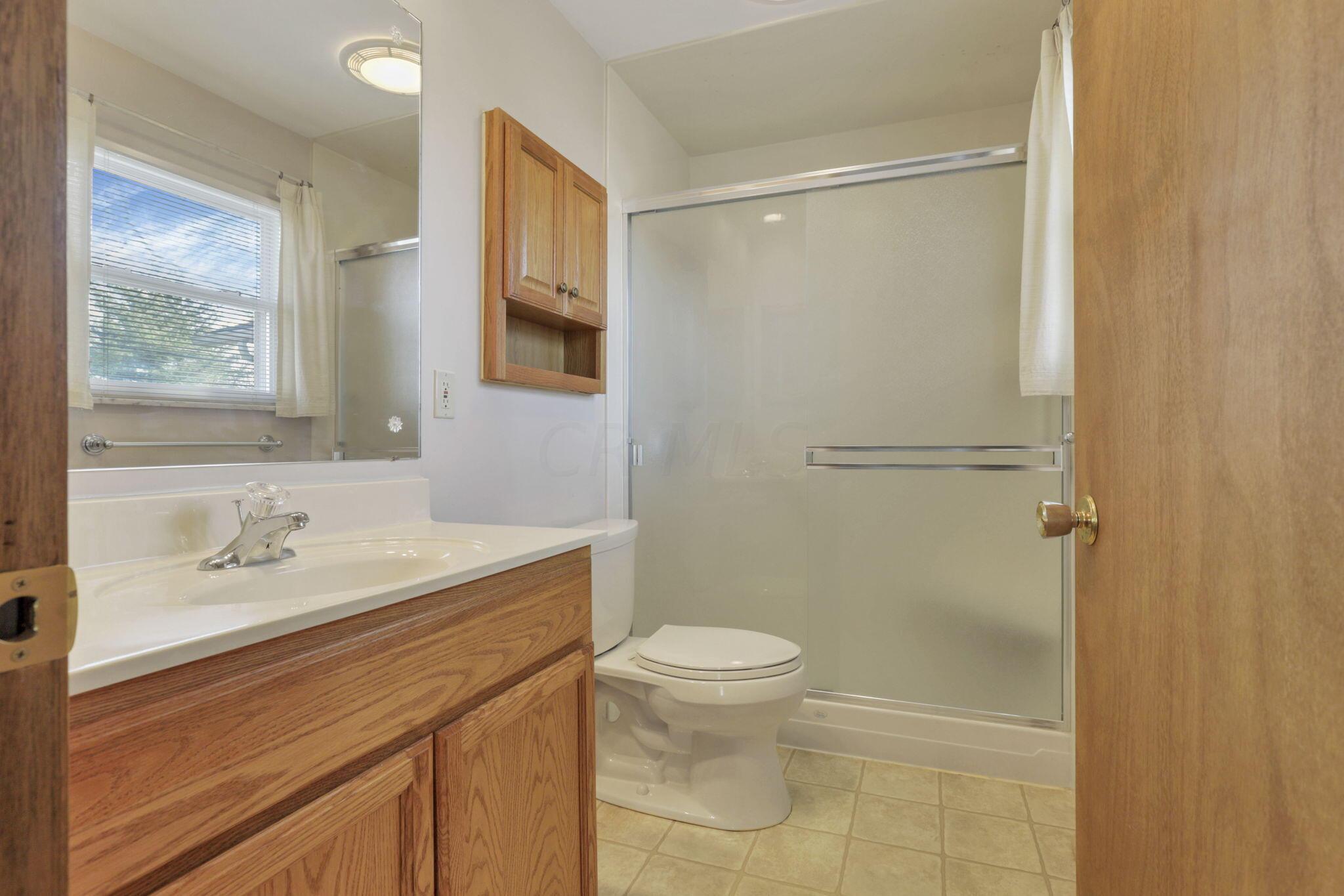 1013 Brice Road Columbus, OH 43213 - Photo 32 of 61 Owner Bathroom