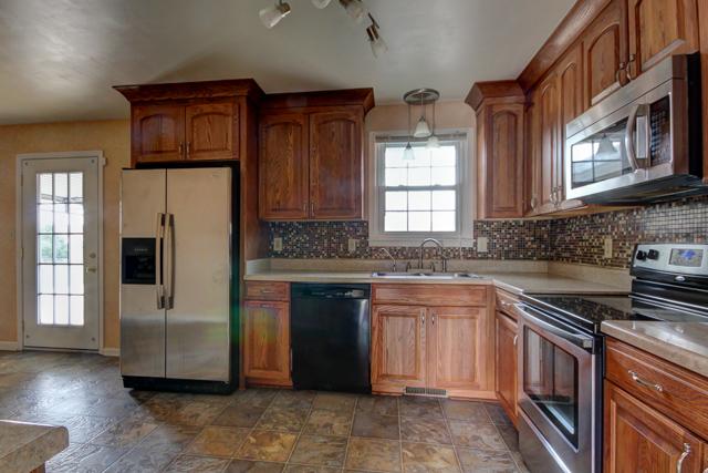 3434 Allen Road Clarksville, TN 37042 - Photo 4 of 17 Gallery Image 4