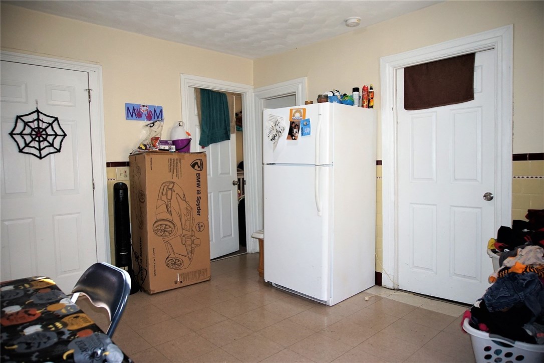 119 Division Street Pawtucket, RI 02860 - Photo 16 of 39 Gallery Image 16