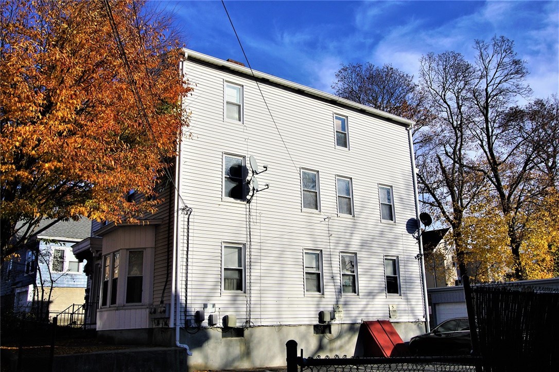 119 Division Street Pawtucket, RI 02860 - Photo 2 of 39 Gallery Image 2