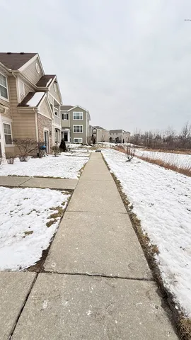 $220,000 | 2250 Aurora Drive, Unit 24, Pingree Grove, IL 60140