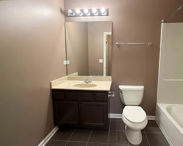 $220,000 | 2250 Aurora Drive, Unit 24, Pingree Grove, IL 60140