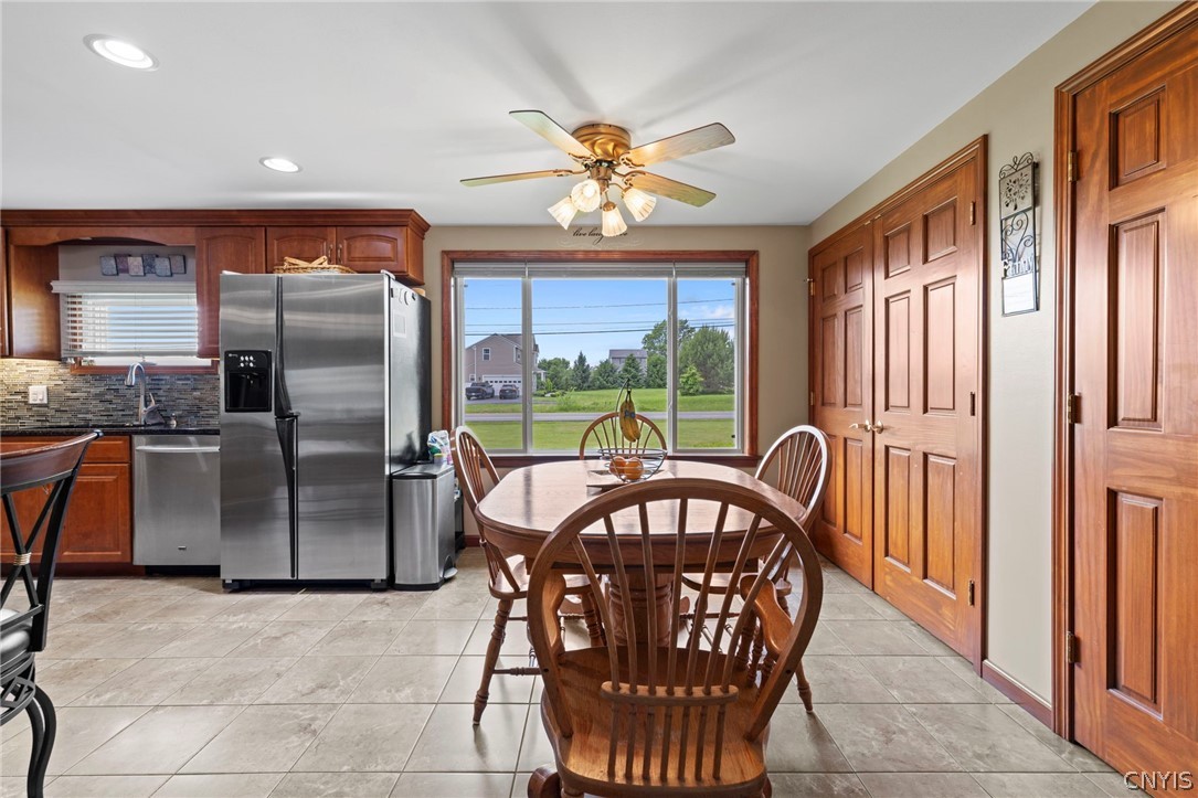 1092 Jewett Road Skaneateles, NY 13152 - Photo 11 of 42