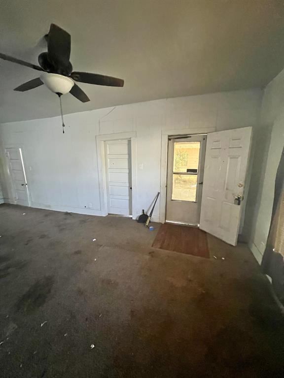 728 Ritchey Street Gainesville, TX 76240 - Photo 19 of 37