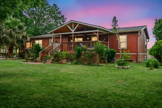 $204,900 | 480 Sanford Lane, Wharton, TX 77488