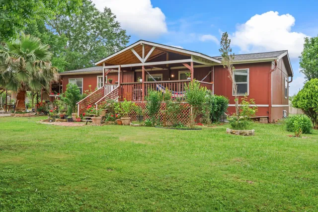 $204,900 | 480 Sanford Lane, Wharton, TX 77488