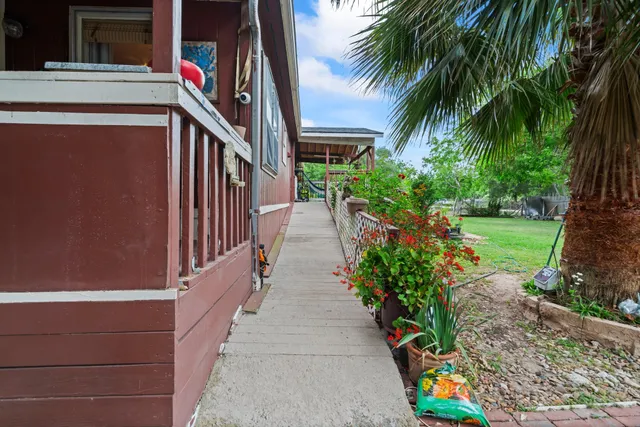 $204,900 | 480 Sanford Lane, Wharton, TX 77488