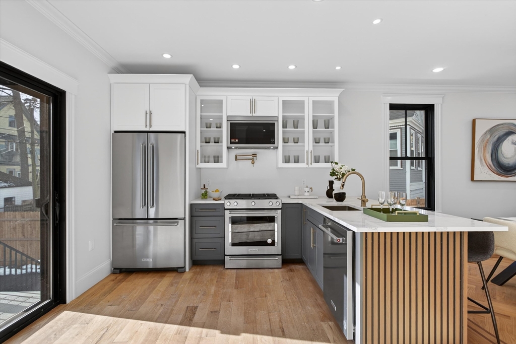 61 Lyndhurst Street, Unit 2 Boston, MA 02124 - Photo 24 of 38