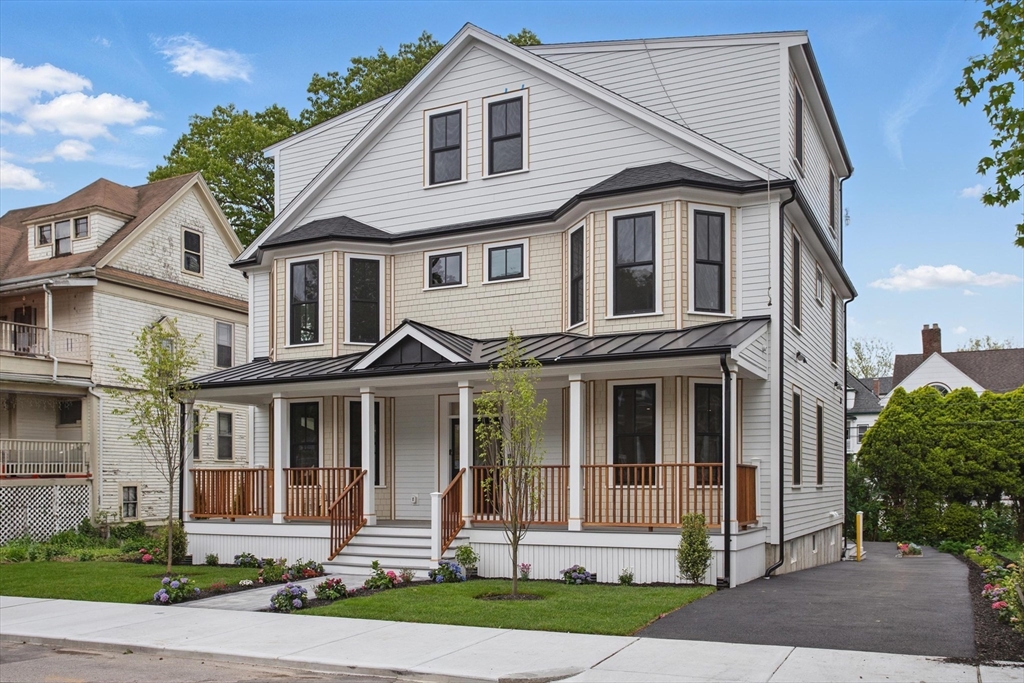 61 Lyndhurst Street, Unit 2 Boston, MA 02124 - Photo 3 of 38