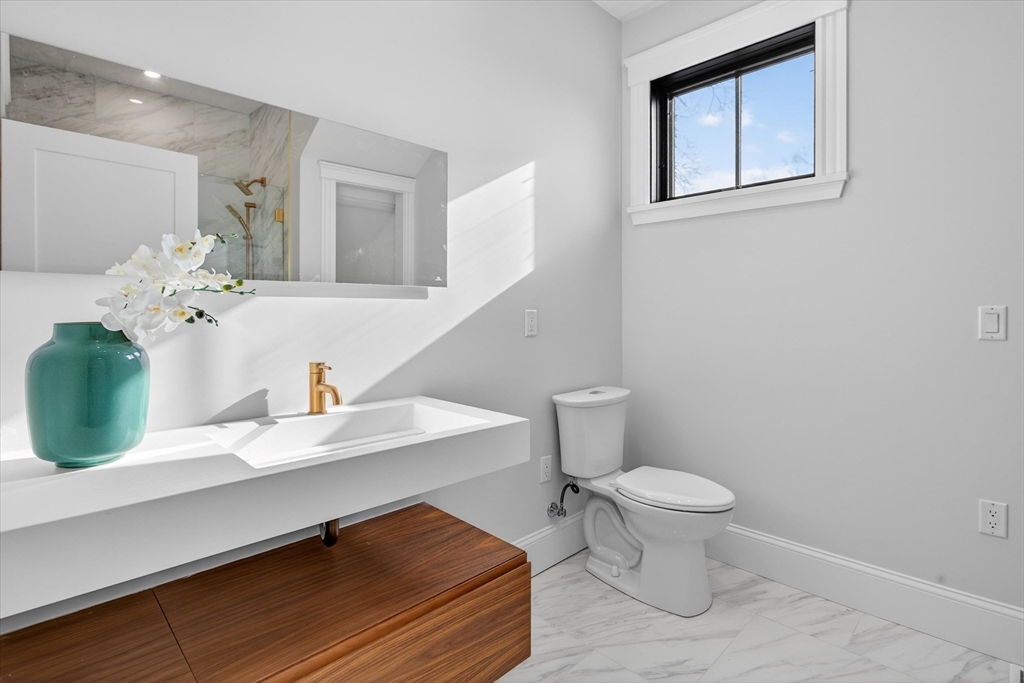 61 Lyndhurst Street, Unit 2 Boston, MA 02124 - Photo 36 of 38