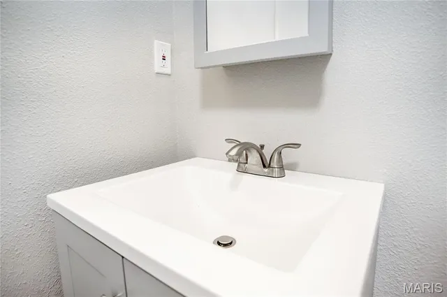 $169,000 | 100 Morean Street, Jerseyville, IL 62052