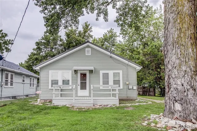 $169,000 | 100 Morean Street, Jerseyville, IL 62052