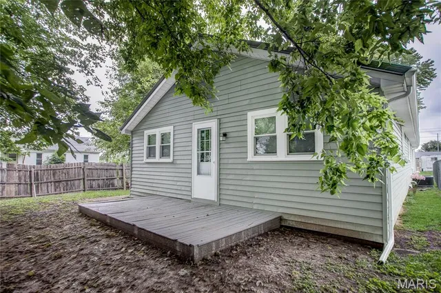 $169,000 | 100 Morean Street, Jerseyville, IL 62052