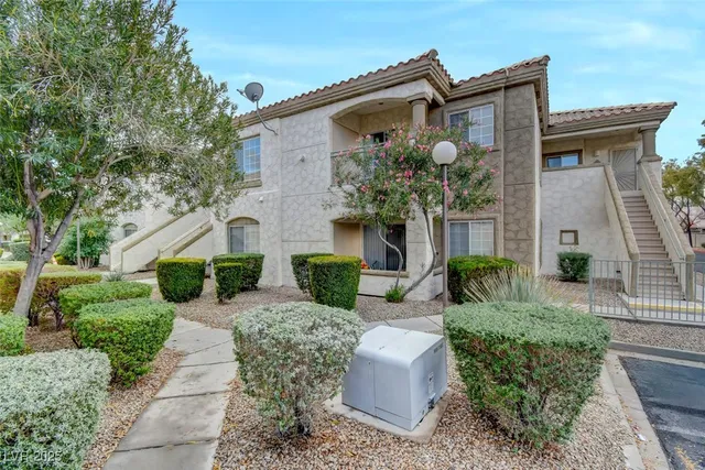 $265,000 | 6901 Squaw Mountain Drive, Unit 202, Las Vegas, NV 89130